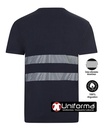 Camiseta de color azul marino de trabajo en Algodón 100% con cintas y Bandas reflectantes de Alta Visibilidad segmentadas, de manga corta, cuello redondo,  transpirables, que permiten la flexibilidad de la camiseta, personalizable con logo de empresa en uniforma.  UN003