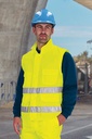Chaleco de trabajo amarillo flúor reflectante Acolchado de Alta visibilidad EN ISO 20471 clase 1 en tejido de Sarga de 100% poliéster con tacto algodón, de cuello alto y corta vientos, personalizable con logo de empresa en Uniforma - VL2725