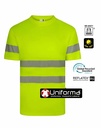 Camiseta de trabajo amarilla de Alta Visibilidad fabricada con Poliéster Reciclado procedente de botellas de plástico con bandas reflectantes del tipo segmentadas discontinuas, personalizables con logo de empresa en Uniforma - V305632
