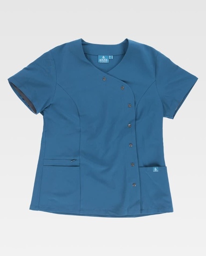 [TB9512] Casaca entallada de mujer cruzada, de manga corta con tejido elástico - TB9512 (Azul Celeste)